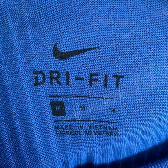 Nike Shirt Size M - Picture 3 of 6